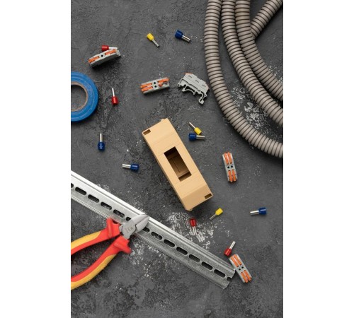 Бокс пластиковый навесной КМПН 1/2 светлое дерево индивидуальный штрих-код (ВхШхГ) 135х41х58 IP20 PROxima  pbm40-n-2-light  EKF