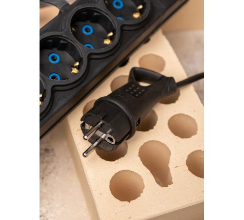 Вилка угловая каучуковая с кольцом 230В 2P+PE 16A IP44 EKF PROxima  RPS-017-16-230-44  EKF