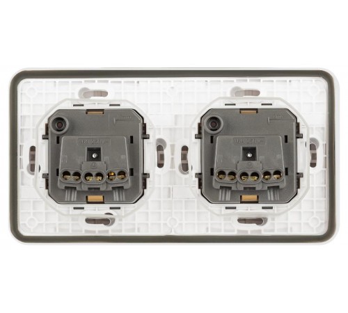 Розетка 2-ая ЭРА Эксперт 11-2524-01 2х2P+E гориз. IP55, шторки, 16A-250В, СУ, Белый  Б0063254  ЭРА