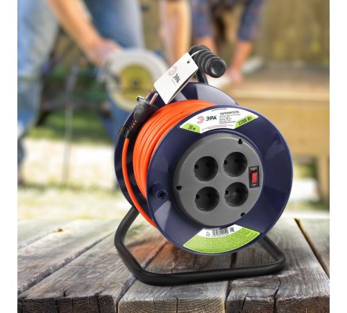 Удлинитель силовой ЭРА RPx-4s-2x1.0-30m на п. катушке б/з 4 гн 30м ПВС 2х1  Б0046843  ЭРА