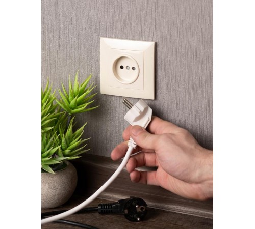 Валенсия розетка 1-местная б/з 10А кремовая с защ. штор. EKF PROxima   EWR10-022-20   EKF