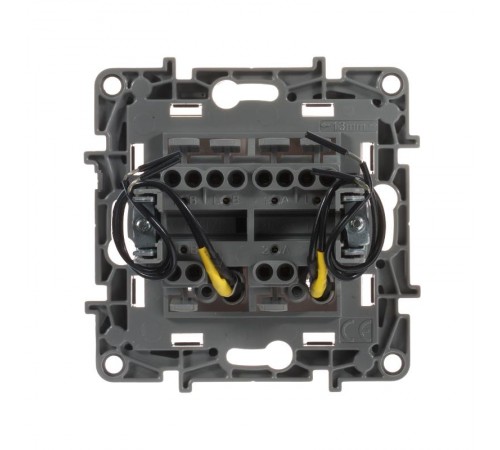 Etika Слоновая кость Переключатель 2-клавишный с подсветкой, 10А, автозажимные клеммы  672316  Legrand