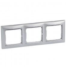 Valena Алюминий/Серебряный штрих Рамка 3-ая горизонт.  770353  Legrand