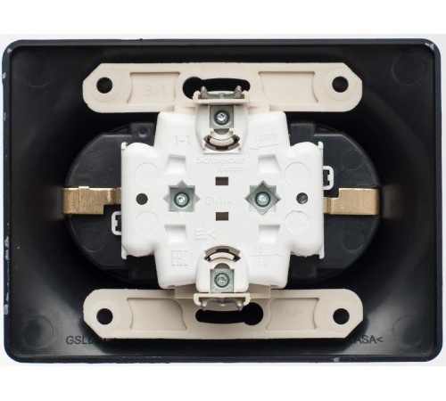 Glossa Шоколад Розетка 2-ая с заземлением со шторками, 16А (в сборе)  GSL000826  SE