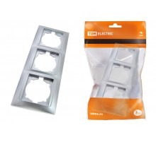 Рамка 3-х постовая горизонтальная серебр. металлик "Лама"   SQ1815-0231  TDM