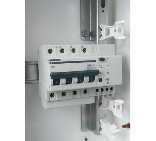 Выключатель автоматический дифференциального тока АД14 4п 32А C 32А тип AC (6,5 мод)  MAD15-4-032-C-030  GENERICA