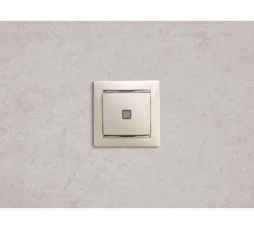 Valena Белый Выключатель 1-клавишный с подсветкой  774410  Legrand