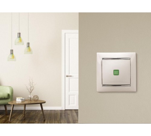 Valena Белый Выключатель 1-клавишный с подсветкой  774410  Legrand