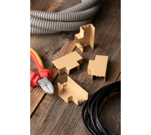 Угол T-образный (25х16) (4 шт) Plast EKF PROxima   под светлое деревоtchl-25-16x4EKF