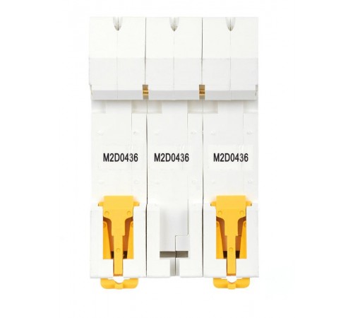 Выключатель автоматический трехполюсный M06N 3P D 4А 6кА ARMAT  AR-M06N-3-D004  IEK