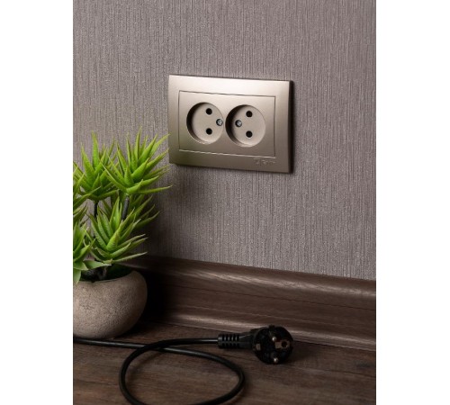 Валенсия лицевая панель розетка 2-местной б/з 10А кашемир с защ. штор. EKF PROxima   ESR10-L-102-40   EKF