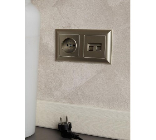 BRITE Рамка 2-ая РУ-2-Бр бежевый/шампань  BR-M22-12-3-K10  IEK