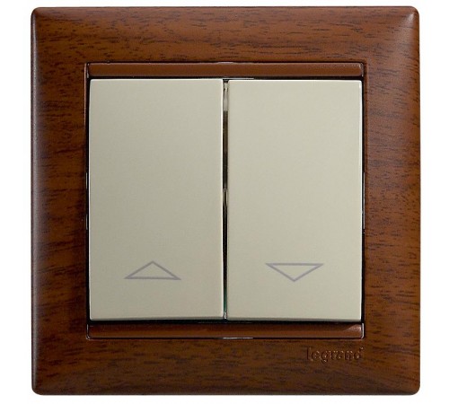 Valena Тонированное дерево Рамка 1-ая  770311  Legrand