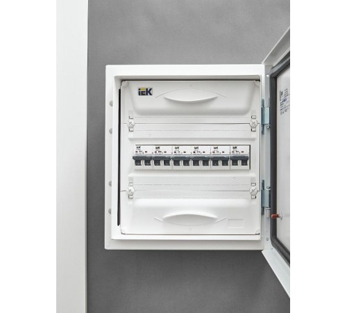 Выключатель автоматический двухполюсный M10N 2P C 2А 10кА ARMAT  AR-M10N-2-C002  IEK