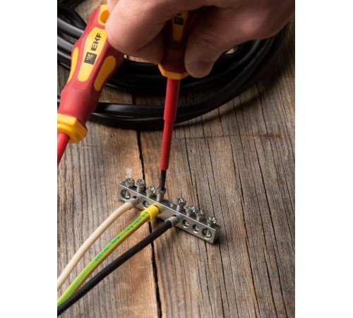 Шина "PE" 63.08 (никель) EKF PROxima  sn1-63-08  EKF