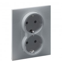 SUNO Силовая розетка двойная 2х2К+З 16А 250В. С защитными шторками. Безвинтовые зажимы Цвет "Алюминий"  721326  Legrand