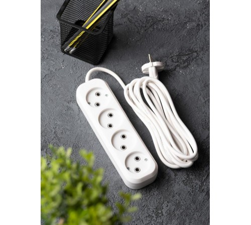 Удлинитель "Эксперт" 4 гнезда  5 метров 10А/2,2кВт без заземления ПВС 2х0,75  EKF PROximaUBA10-275-4-05EKF