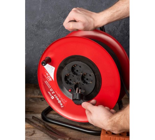 Удлинитель на катушке "Гефест 2.0" 4 гнезда 40м с заземлением и предохранителем КГ 3*1,5 16А/3,5кВт PROxima  UKG02-16-R315-4-40  EKF