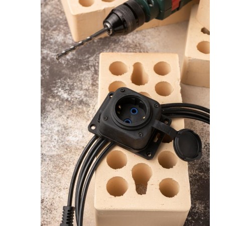 Роз. одномест. с защит. крышкой каучуковая 230В 2P+PE 16A IP44 EKF PRO   RPS-014-16-230-44-r   EKF