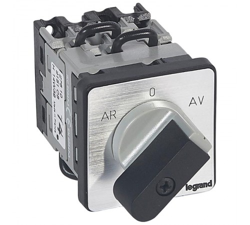 Переключатель трехфазного электродвигателя - на одно направление - PR 12 - 8 контактов - крепление на дверце  027511  Legrand