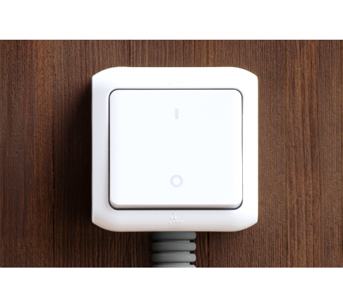 Quteo Белый Выключатель двухполюсный IP44  782309  Legrand