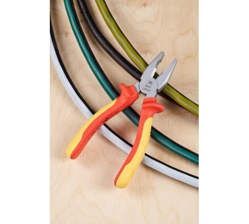 Пассатижи Expert 180 мм 1000В EKF PROxima    pas-180-exp-in   EKF