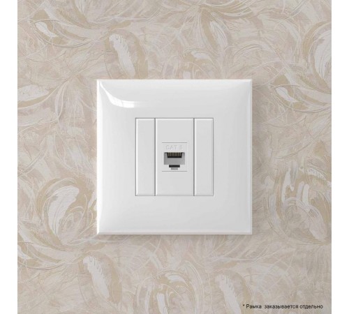 Компьютерная розетка RJ-45 без шторки в стену, кат.6 одинарная, "Avanti", "Белое облако"  4400693  DKC