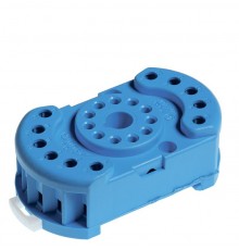 Розетка с винтовыми клеммами (с зажимной клетью) для реле 60.12, таймера 88.12; в комплекте металлическая клипса 090.33;  9022SMA  Finder