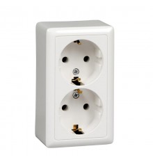 Хит Белый О/У с изолирующей пластиной Розетка 2-ая с заземлением без шторок, 16А, 250В  RA16-238I-B  SE