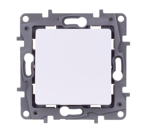 Etika Белый Переключатель перекрёстный 1-клавишный 10АХвинтовые зажимы   672249  Legrand