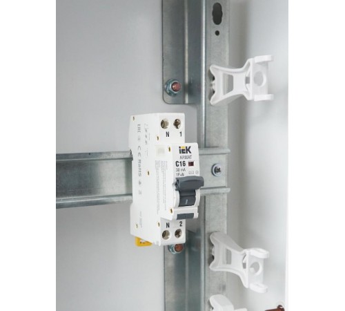 Выключатель автоматический дифференциального тока АВДТ B06S 1P+NP C16 30мА тип AC (18мм) ARMAT IEK  AR-B06S-1N-C16C030  IEK