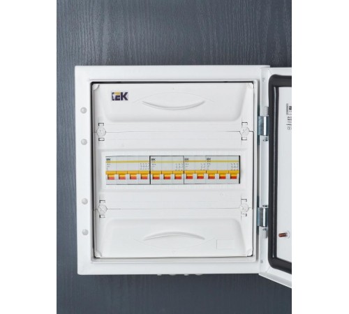 Выключатель нагрузки модульный (мини-рубильник) ВН-32 2Р 40А  MNV10-2-040  IEK