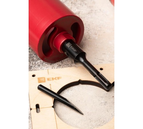 Адаптер SDS-plus M16 с центровочным сверлом Expert  ad-sdsplus  EKF