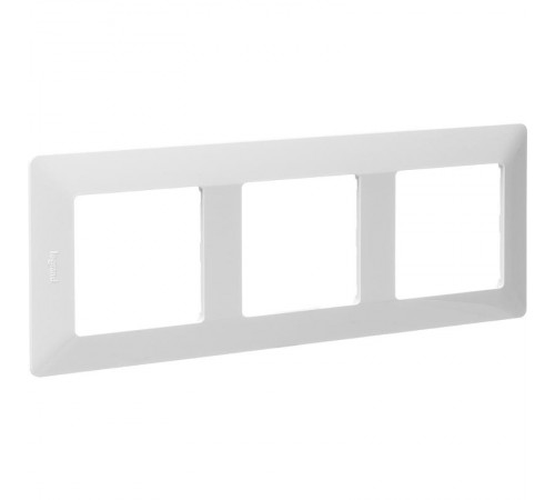 Valena LIFE Белая Рамка 3-ая  754003  Legrand