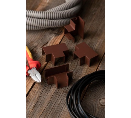 Угол T-образный (25х25) (4 шт) Plast EKF PROxima  под темное деревоtchd-25-25x4EKF