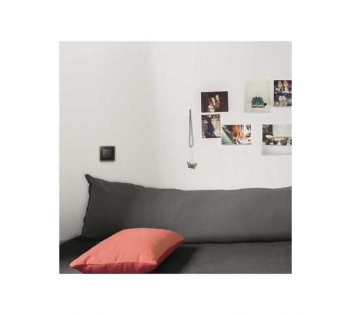 Simon 82 Клавиши (2 шт)  для двухклавишного кнопочного выключателя для управления жалюзи, механическая блокир  82028-38  Simon