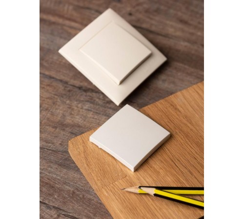 Валенсия лицевая панель выключателя 1-кл. 10А жемчуг EKF PROxima   ESV10-L-021-50   EKF