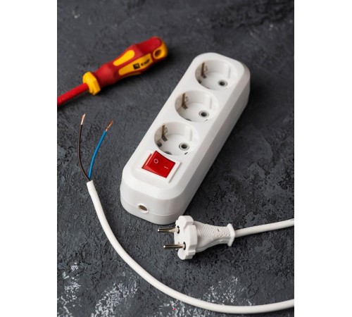 Колодка 3 гн. 16А 3,5кВт c выкл. с/з Эксперт EKF PROxima  AKB16-3i  EKF