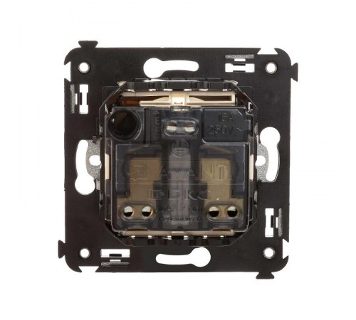 Розетка в стену, 2P+E, с з/ш, "Avanti", "Ванильная дымка"  4405003  DKC