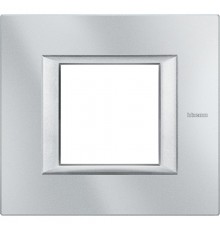 Axolute. Рамка декоративная прямоугольная итальянского/немецкого стандарта. Цвет "Алюминий" Монохром. 2 модуля.  HA4802HC  Legrand