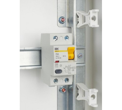 Выключатель дифференциальный (УЗО) ВД1-63 2п 25А 30мА тип AC  MDV10-2-025-030  IEK