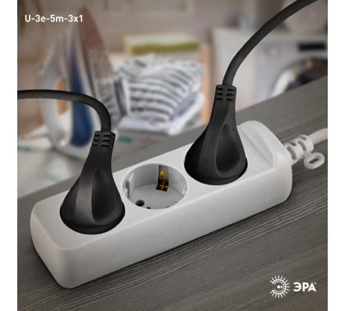Удлинитель 3 гнезда 5м с/з 16А U-3e-5m ПВС  Б0028371  ЭРА