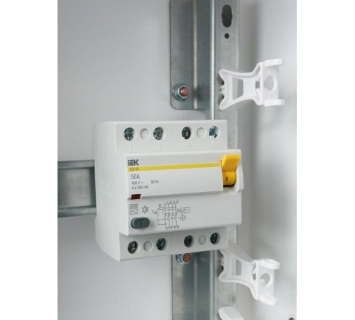 Выключатель дифференциальный (УЗО) ВД1-63 4п 50А 300мА тип AC  MDV10-4-050-300  IEK