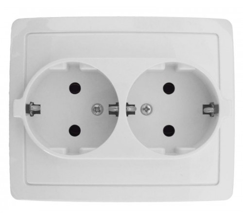 Simon 15 Белый Розетка двойная с/з Schuko, винт. зажим, 16А 250В  1590456-030  Simon