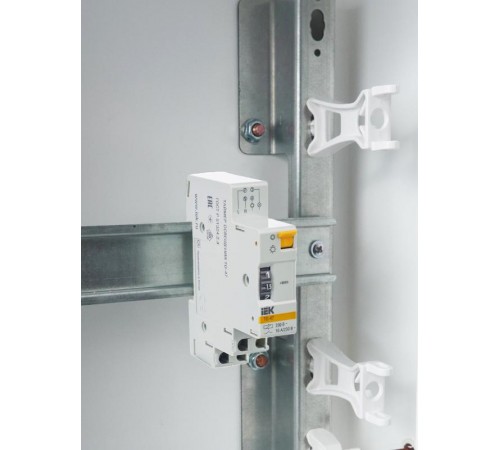 Таймер ТО47 освещения 16А 230В на DIN-рейку   MTA30-16  IEK