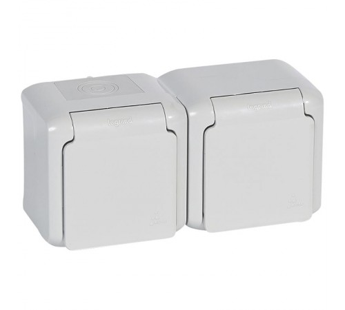 Quteo Серый Розетка 2-я с заземлением со шторками IP44  782353  Legrand