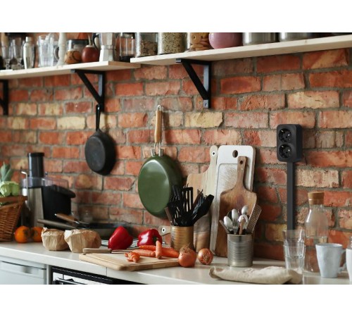 Quteo Чёрный Розетка 2-я с заземлением со шторками 16А винтовые зажимы   782475  Legrand