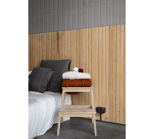 Quteo Чёрный Розетка 2-я с заземлением со шторками 16А винтовые зажимы   782475  Legrand