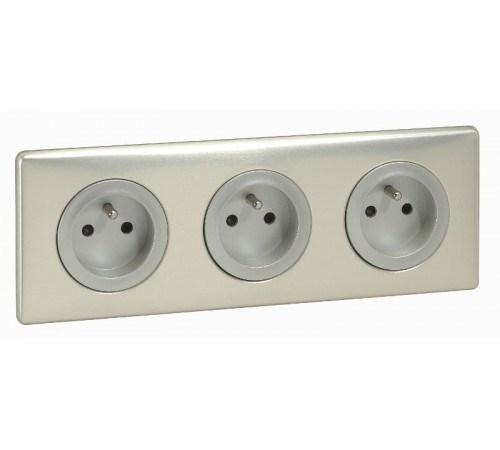 Celiane Титан Лицевая панель розетки 2К+З фр.ст.  068412  Legrand