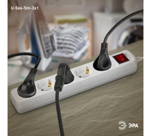 Удлинитель U-5es-5m  с заземл, с выкл, 5гн, 5м, ПВС, 3x1мм2, 16A  Б0028383  ЭРА